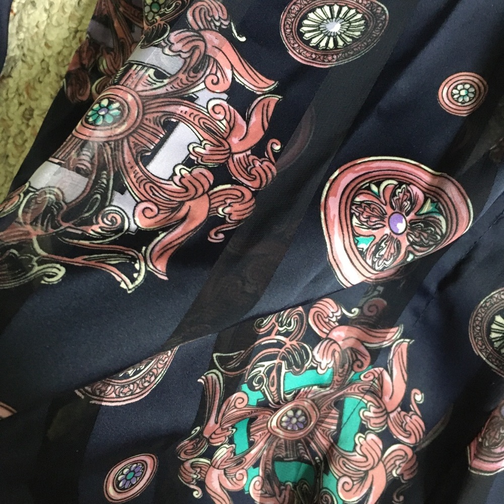 Vintage Retro Blouse - Picture 4 of 8